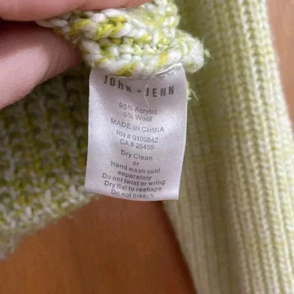 John + Jenn Cropped Sweater - Picture 3 of 5